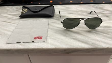 Ray-ban Aviator Sunglasses Black Metal Model 3520