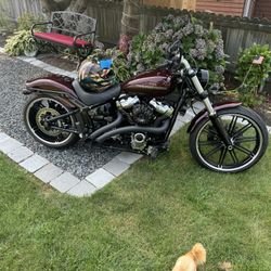 2018 Harley Breakout
