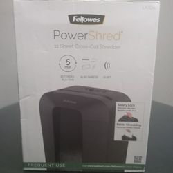Ishred Black and Decker UPRIGHT SPACE SAVING PAPER SHREDDER for Sale in  Donna, TX - OfferUp