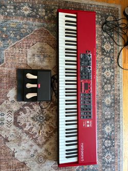 Nord Piano 5 88-Key Stage Piano + Official Triple Pedal