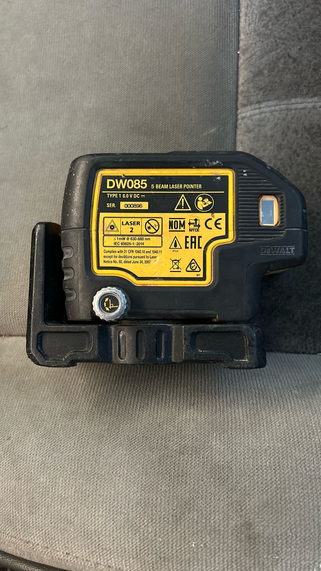 DeWalt DW085 5-Beam Laser Pointer