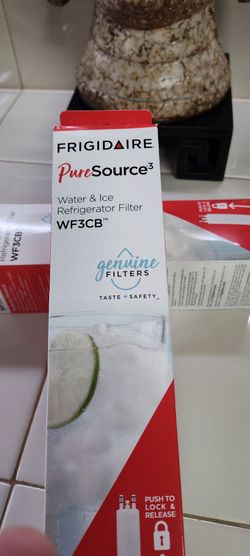 Filtro de agua para refrigerador Frigidaire modelo WF3CB. Brand New set de 3 filtros