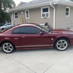 2004 Ford Mustang