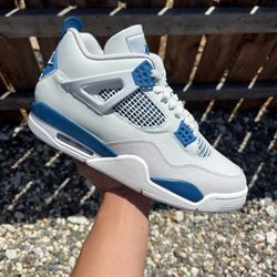 Jordan 4 Military Blue (Size 6.5Y, 7Y, 9.5, 10, 10.5, 11, 12, 13)