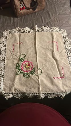 Vintage Embroidered Linen Doily with Crochet Edge