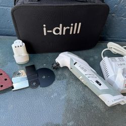 I drill cordless osillating multi tool with Case  