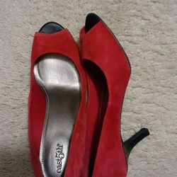 Heel Size 6.5 Red East 5th