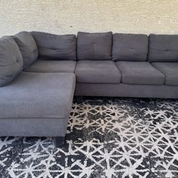Gray Sectional (DELIVERY AVAILABLE)