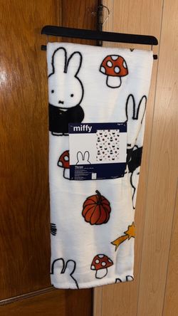 New Miffy Halloween Throw Blanket 46in X 60 inch