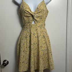 Women’s Dress Sz S
