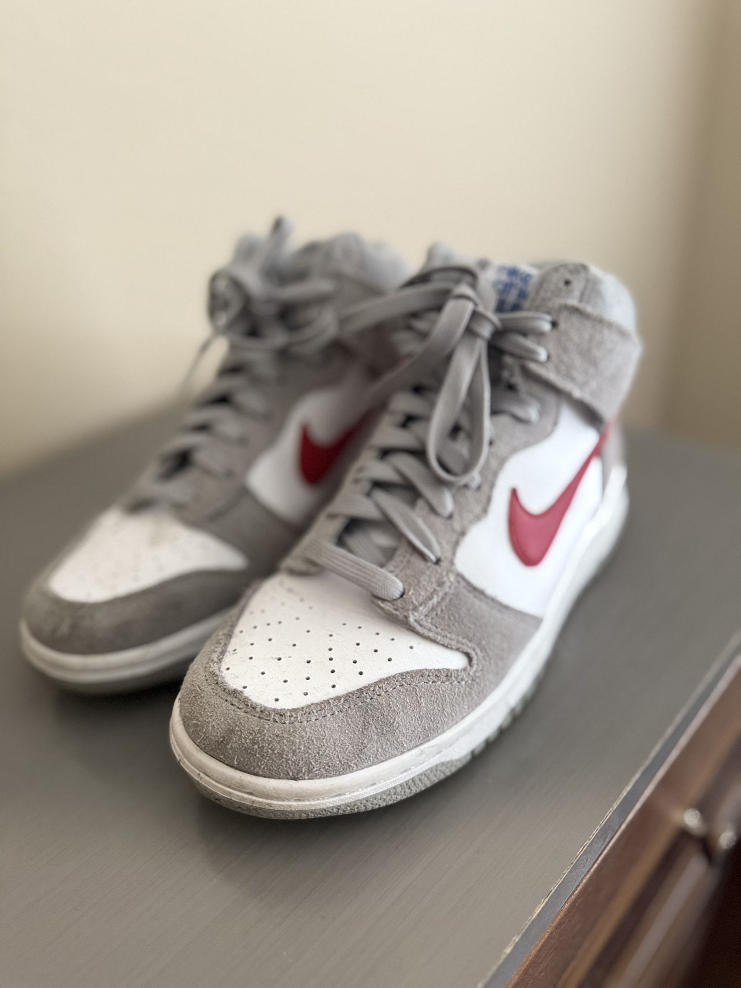 Nike High Dunk Smoke Grey Red