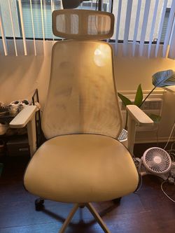 IKEA MATCHSPEL OFFICE CHAIR