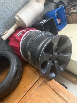 ram18 inch wheels , sofa sectional. (PENDING)