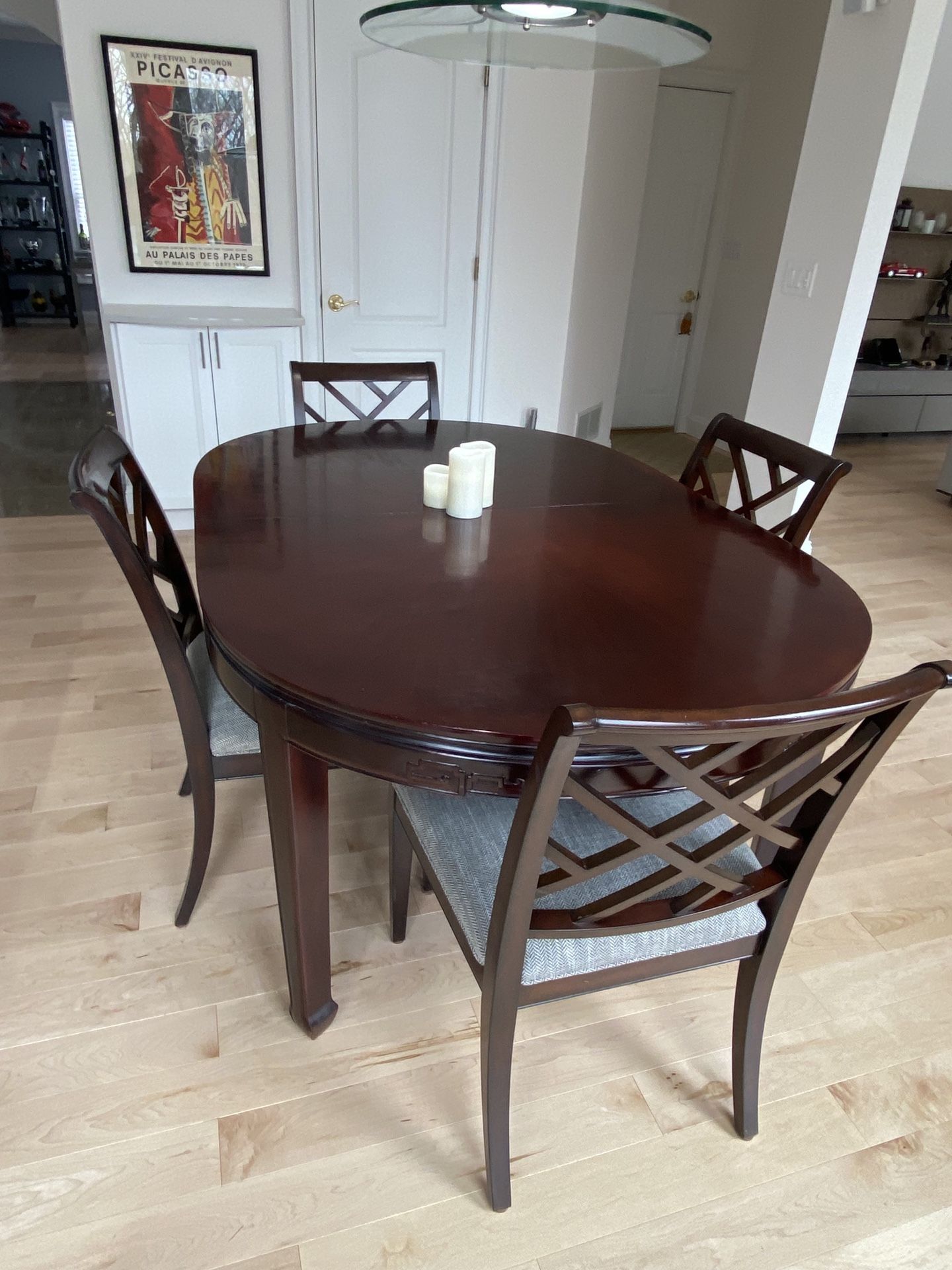 Oval Rosewood Dining Table, 2 Leafs, 4 Ethan Allen Chippendale Chairs