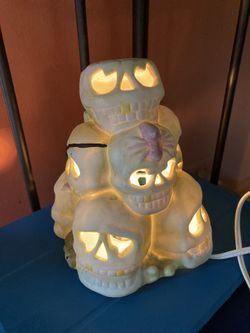 NEW Skull Stack Halloween Lights