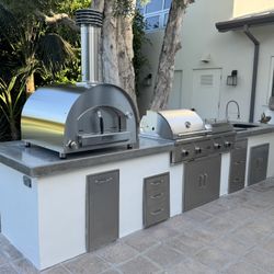 Custom Outdoor Kitchen 