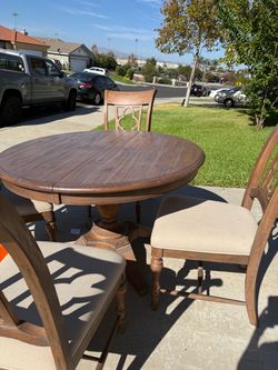 Table, leaf, 4 chairs