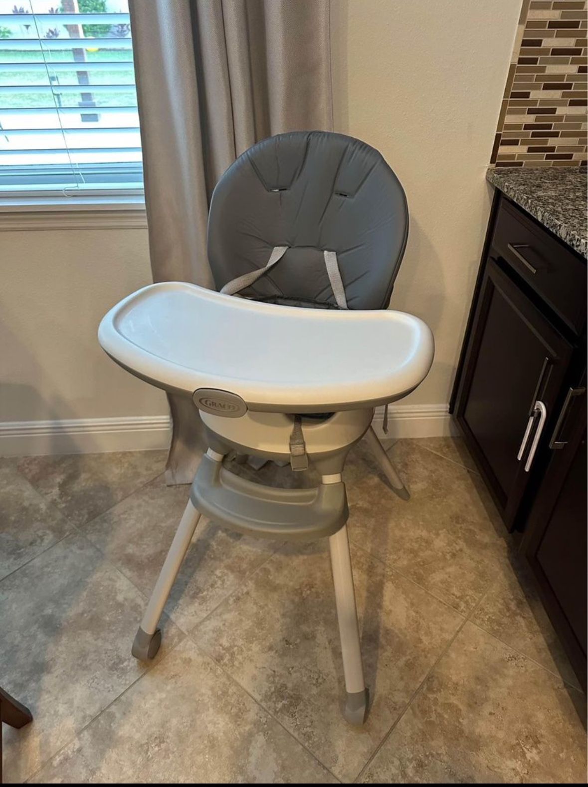 Convertible Graco High Chair