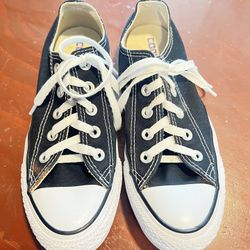 Converse All Star sneakers black Women 6 Men’s 4 It has a stain! Details in the photos