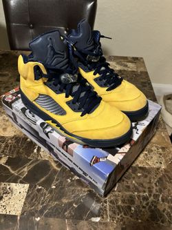 Jordan 5 Michigan