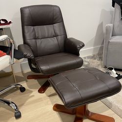 Brown leather chair w/ matching foot ottoman