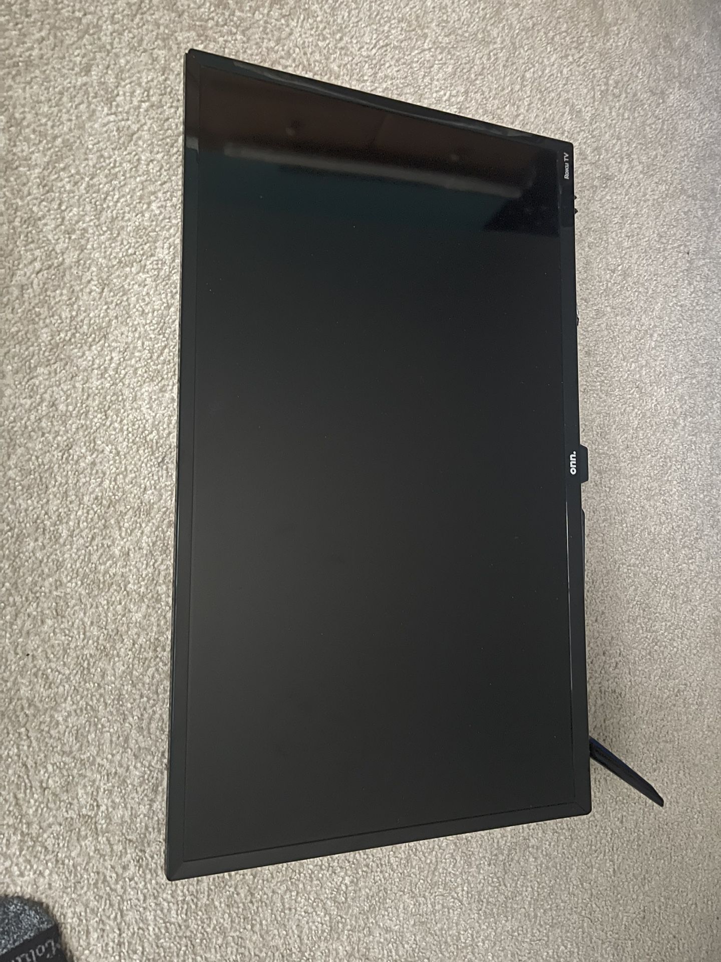 Roku Onn 32 inch TV