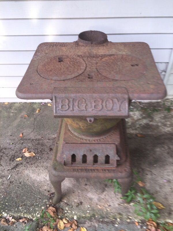 Birmingham Stove & Range "Big Boy" No. 81 wood-burning stove