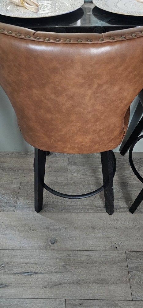High Chairs In Very Good Condition $600.00 For All OR $80 Each ToTAl Of 8 Chairs