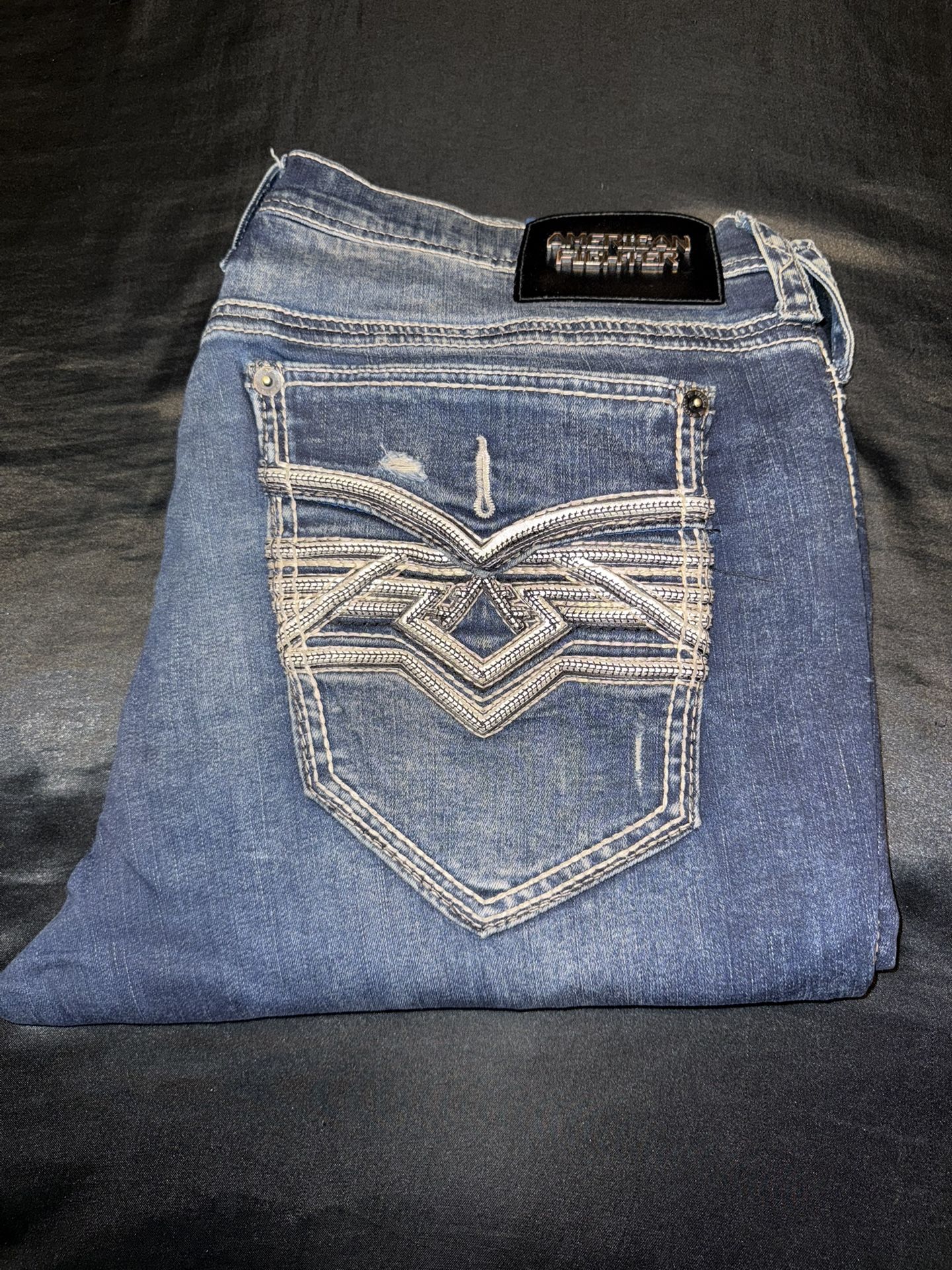 American Fighter 38x32