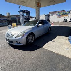 2010 Infiniti G37