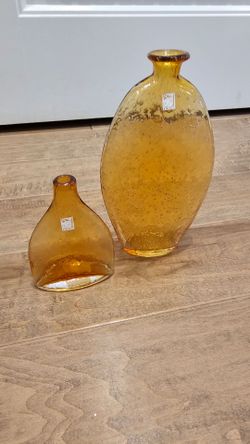 Vintage Global Amici Amber Hand-Blown Seeded Bubble Glass Vase Set (2 Pieces)