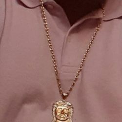 Gold Gucci Link With Jesus Piece 