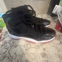 Bred 11s size 5Y great condition