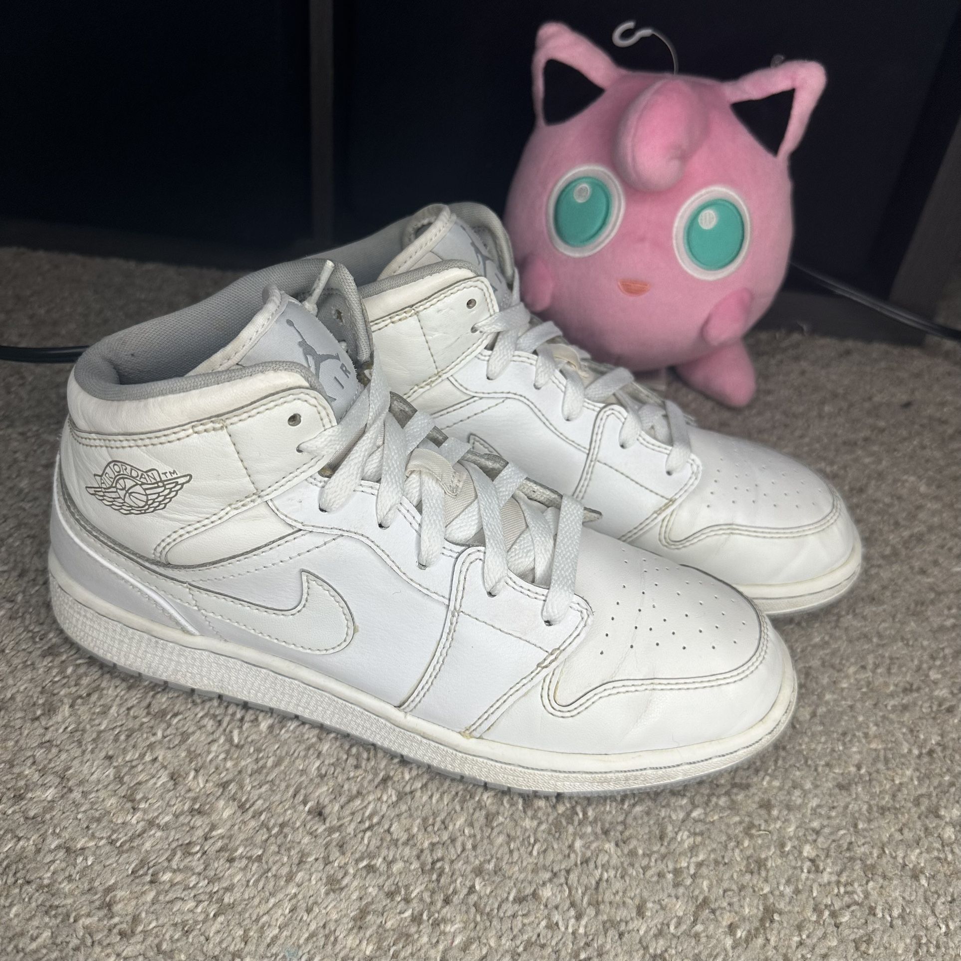 Nike Air Jordan 1 Mid White 554725-112 Sneaker Youth Size 7Y ~ Women’s Size 8.5