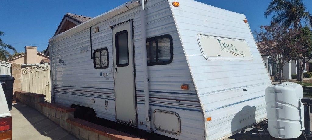 2000 Thor Tahoe Lite travel Trailer
