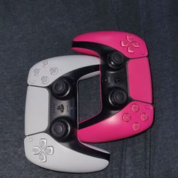 Dual Sense Controllers