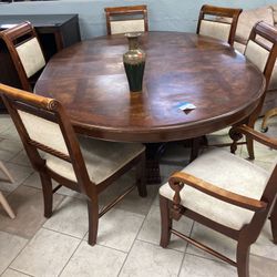 Table With 6 Chairs 