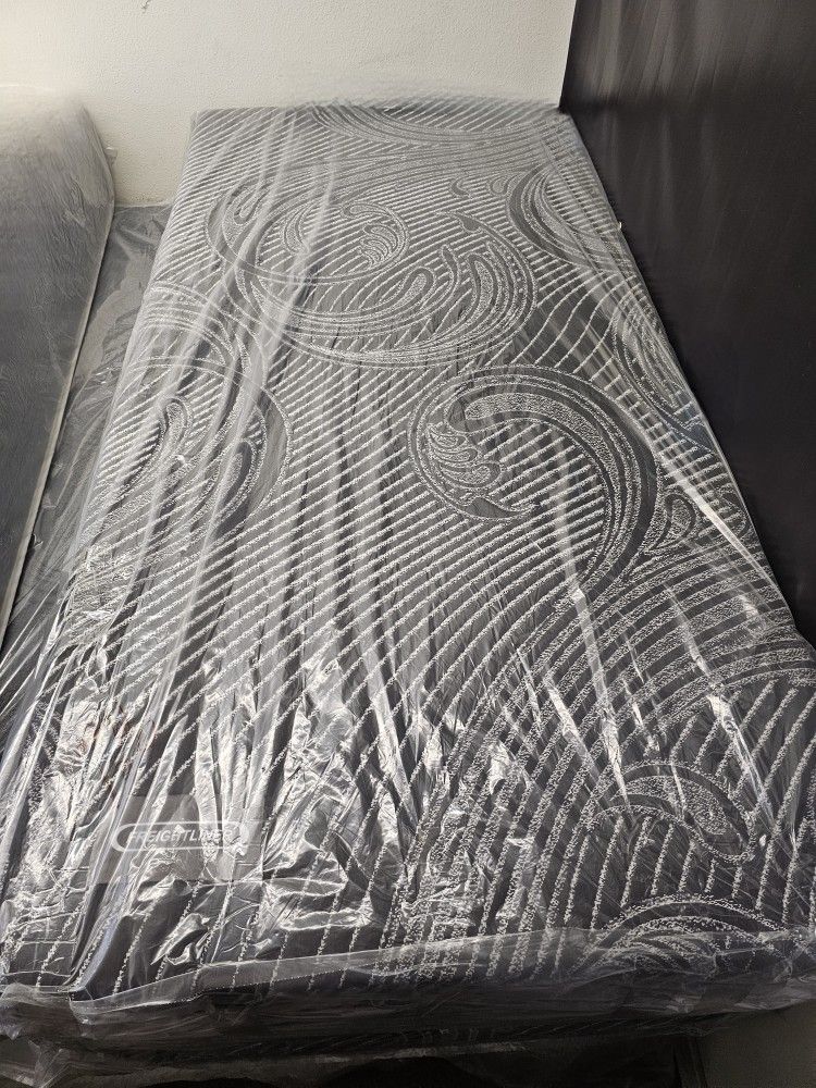 Gel Memory Foam Truck Mattress