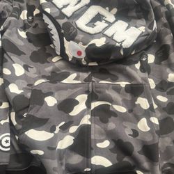 BAPE HOODIE 