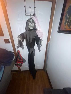 Halloween skeleton