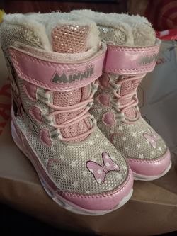 Minnie Mouse boots