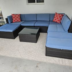 9 Piece Outdoor Patio Furniture Set. 
