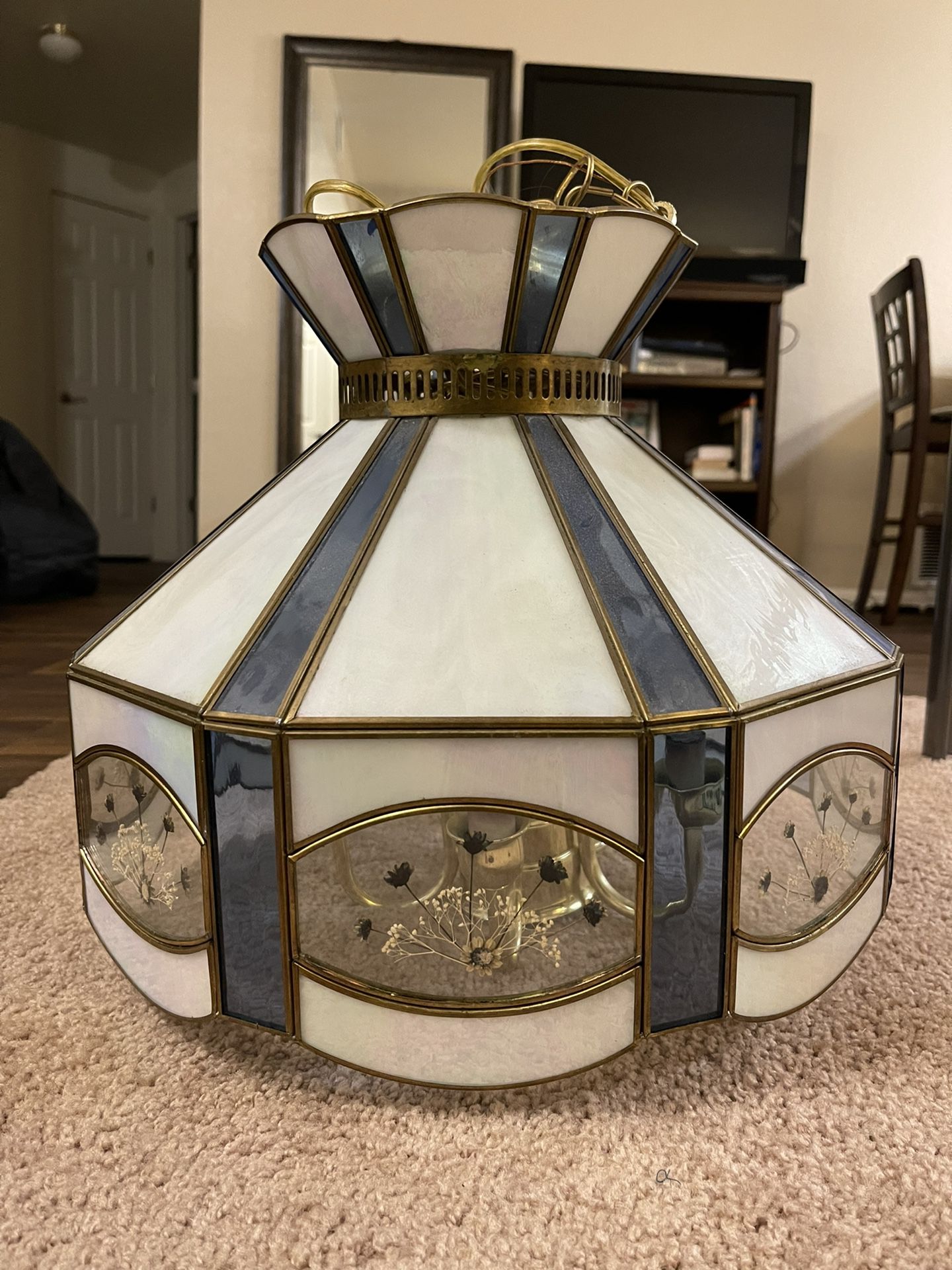 ‼️Vintage Stained Glass Hanging Lamp‼️
