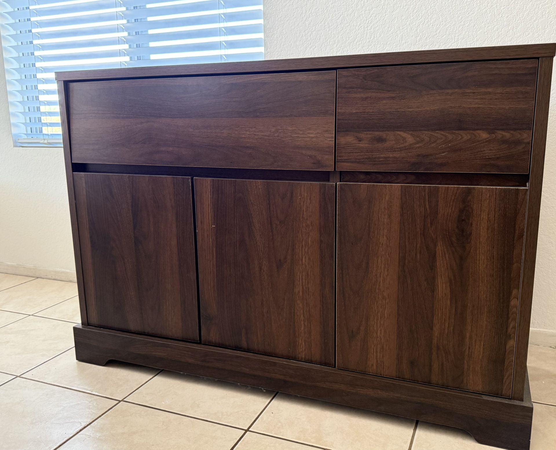Buffet Sideboard Console Table – Like New
