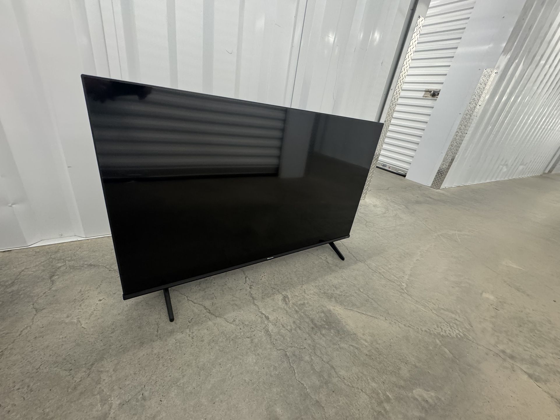 Hisense 43” TV