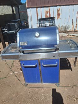 Weber Genesis 300 Series grill outdoor (2011–2016 model)