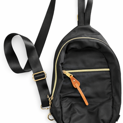 UrbanFit Urban Black Crossbody Bag for Men Zip Closure Adjustable Strap