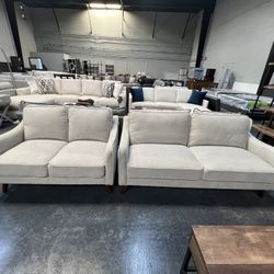 2 pc Sofa & Love Seat