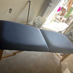 Massage Bed Therapy 