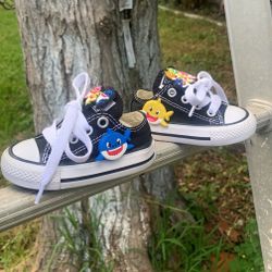 Custom Converse 2c $30